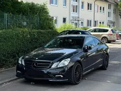 Schwarz Gebraucht 2011 Mercedes E250 AMG Coupé | 14.699 €
