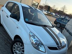 Weiß Gebraucht 2009 Hyundai i20 Kleinwagen | 3.500 €