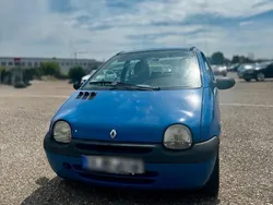 Blau Gebraucht 2005 Renault Twingo Kleinwagen | 300 €