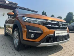 Orange Gebraucht 2022 Dacia Sandero Comfort Kleinwagen | 14.590 € (Fairer Preis)