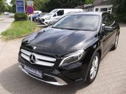 Schwarz Gebraucht 2016 Mercedes GLA180 SUV | 18.490 € (Fairer Preis)