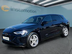 Schwarz Gebraucht 2023 Audi Q8 e-tron SUV | 53.199 € (Fairer Preis)