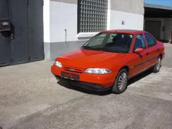 Rot Gebraucht 1996 Ford Mondeo Limousine | 1.090 €