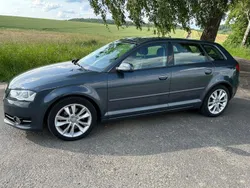 Grau Gebraucht 2012 Audi A3 Sportback Ambition Kombi | 7.300 € (Fairer Preis)
