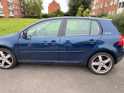 Blau Gebraucht 2006 VW Golf V Limousine | 2.400 € (Fairer Preis)