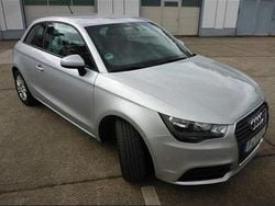 Silber Gebraucht 2012 Audi A1 Kleinwagen | 3.200 €