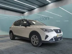 Weiß Gebraucht 2024 Seat Arona FR SUV | 26.090 € (Teuer)