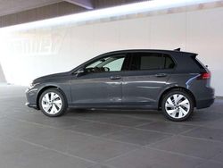 Delfingraumetallic Neu 2025 VW Golf VIII Life Limousine | 26.880 € (Guter Preis)
