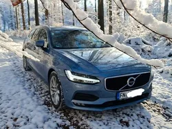 Blau Gebraucht 2017 Volvo V90 Momentum Kombi | 22.900 € (Etwas zu teuer)