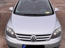 Grau Gebraucht 2006 VW Golf V Kleinwagen | 2.800 € (Fairer Preis)