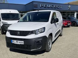 Kaolin weiß Gebraucht 2023 Peugeot Partner Van / Kleinbus | 22.610 € (Teuer)