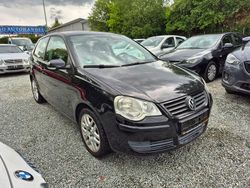 Schwarz Gebraucht 2007 VW Polo Trendline Kleinwagen | 2.499 € (Etwas zu teuer)
