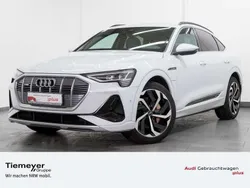 Gletscherweiß metallic Gebraucht 2022 Audi e-tron S-Line SUV | 32.180 € (Fairer Preis)
