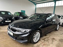Schwarz ii/bonnet fluid black Gebraucht 2022 BMW 318 Shadowline Kombi | 18.980 € (Fairer Preis)