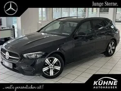 Obsidianschwarz Gebraucht 2023 Mercedes C180 Avantgarde Kombi | 29.900 € (Guter Preis)