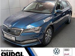Lavablau metallic Gebraucht 2022 Skoda Superb Ambition Kombi | 22.780 € (Guter Preis)