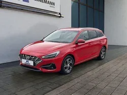 Rot Gebraucht 2020 Hyundai i30 Trend Kombi | 17.777 € (Fairer Preis)