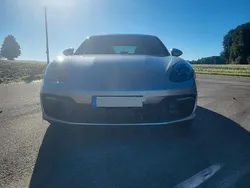 Silber Gebraucht 2023 Porsche Panamera 4S Limousine | 85.000 €
