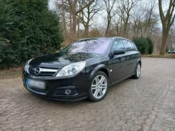 Schwarz Gebraucht 2025 Opel Signum Kombi | 3.333 € (Guter Preis)