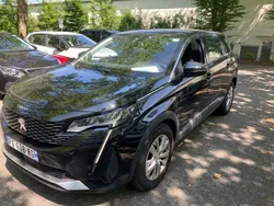 Schwarz Gebraucht 2021 Peugeot 5008 Active Van / Kleinbus | 16.660 € (Fairer Preis)
