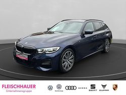 Blau Gebraucht 2021 BMW 320 M Sport Kombi | 28.890 € (Fairer Preis)