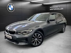 Grau Gebraucht 2021 BMW 320 Shadowline Kombi | 27.980 € (Guter Preis)