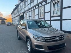 Gelb Gebraucht 2011 VW Tiguan SUV | 11.500 € (Fairer Preis)
