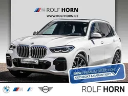 Alpinweiß uni Gebraucht 2022 BMW X5 M Sport SUV | 61.610 € (Guter Preis)