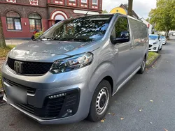 Grau Gebraucht 2022 Fiat Scudo Van / Kleinbus | 21.600 € (Guter Preis)