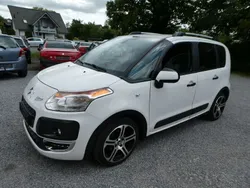 Weiß Gebraucht 2012 Citroën C3 Picasso Tendance Van / Kleinbus | 4.250 € (Fairer Preis)