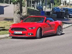 Rot Gebraucht 2016 Ford Mustang GT Cabrio | 36.880 € (Etwas zu teuer)
