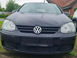 Schwarz Gebraucht 2005 VW Golf V Kleinwagen | 5.500 € (Teuer)