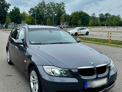 Grau Gebraucht 2007 BMW 320 Kombi | 3.300 € (Fairer Preis)