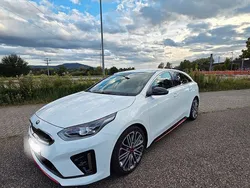 Weiß Gebraucht 2020 Kia ProCeed GT Kleinwagen | 22.500 € (Fairer Preis)