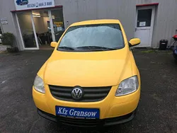 Gelb Gebraucht 2005 VW Fox Kleinwagen | 1.695 € (Etwas zu teuer)