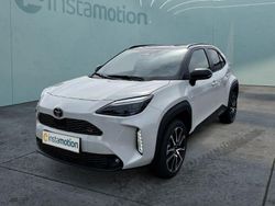 Grau Gebraucht 2022 Toyota Yaris Hybrid SUV | 34.649 €