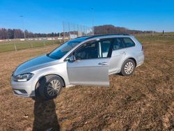 Silber Gebraucht 2018 VW Golf VII Trendline Kombi | 8.400 € (Fairer Preis)