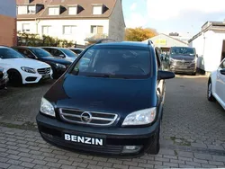 Blau Gebraucht 2003 Opel Zafira Elegance Van / Kleinbus | 2.650 € (Etwas zu teuer)