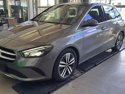 Grau Gebraucht 2021 Mercedes B200 Progressive Van / Kleinbus | 24.980 € (Fairer Preis)