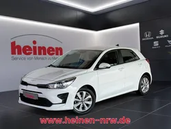 Weiß Gebraucht 2022 Kia Rio Vision Kleinwagen | 12.909 € (Fairer Preis)