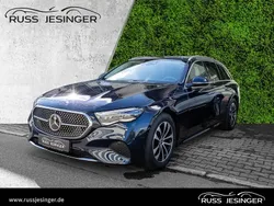 Blau Gebraucht 2024 Mercedes E220 Avantgarde Limousine | 49.880 € (Guter Preis)