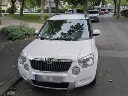 Weiß Gebraucht 2011 Skoda Yeti SUV | 6.500 € (Fairer Preis)