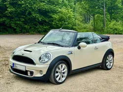 Weiß Gebraucht 2013 Mini Cooper S Cabriolet Cabrio | 11.400 € (Fairer Preis)