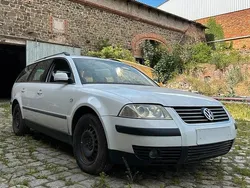 Weiß Gebraucht 2002 VW Passat Kombi | 999 € (Superpreis)