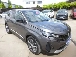Grau Gebraucht 2022 Peugeot 3008 Allure SUV | 19.999 € (Guter Preis)
