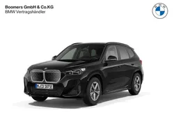 Schwarz Neu 2025 BMW iX1 M Sport SUV | 51.690 € (Fairer Preis)