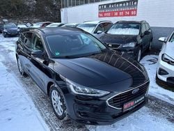 Schwarz Gebraucht 2022 Ford Focus Cool & Connect Limousine | 13.690 € (Guter Preis)