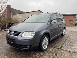 Grau Gebraucht 2003 VW Touran Highline Van / Kleinbus | 3.600 € (Etwas zu teuer)