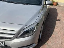Silber Gebraucht 2012 Mercedes B200 Van / Kleinbus | 13.500 € (Guter Preis)