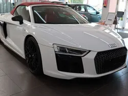 Weiß Gebraucht 2017 Audi R8 Spyder Sport Cabrio | 125.600 € (Guter Preis)